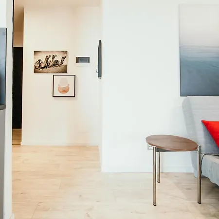 Three Lakes - Lakeside Srl L&b