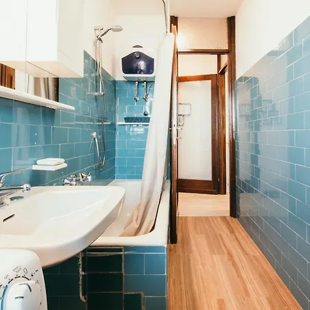 Three Lakes - Lakeside Srl L&b *